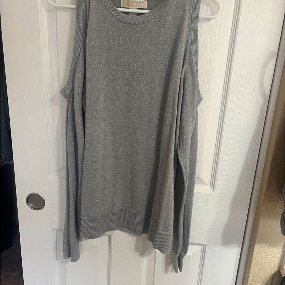 Women’s sweater